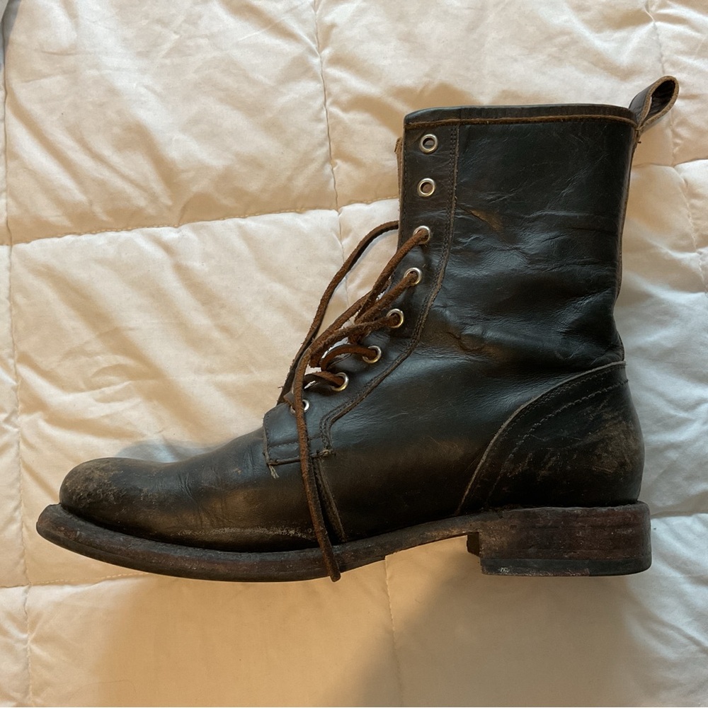 Frye Veronica Combat Distress Black Distressed Leather Finish Laced Combat Boot